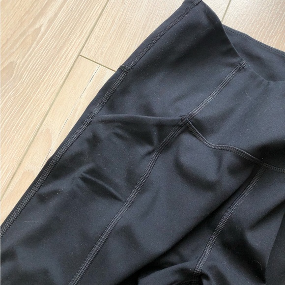 GIRLFRIEND COLLECTIVE Dylan Tank & Compressive Pocket Leggings Outfit Black -S - Picture 9 of 11